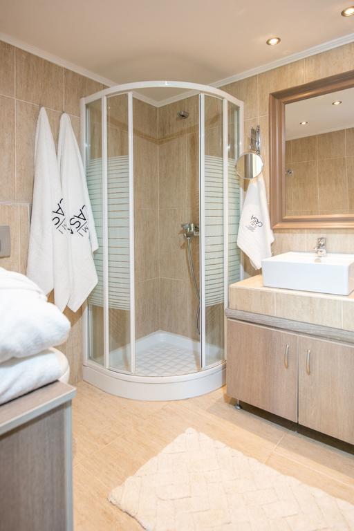 Amicasa Private Seaside Suite Pachis  Exterior foto