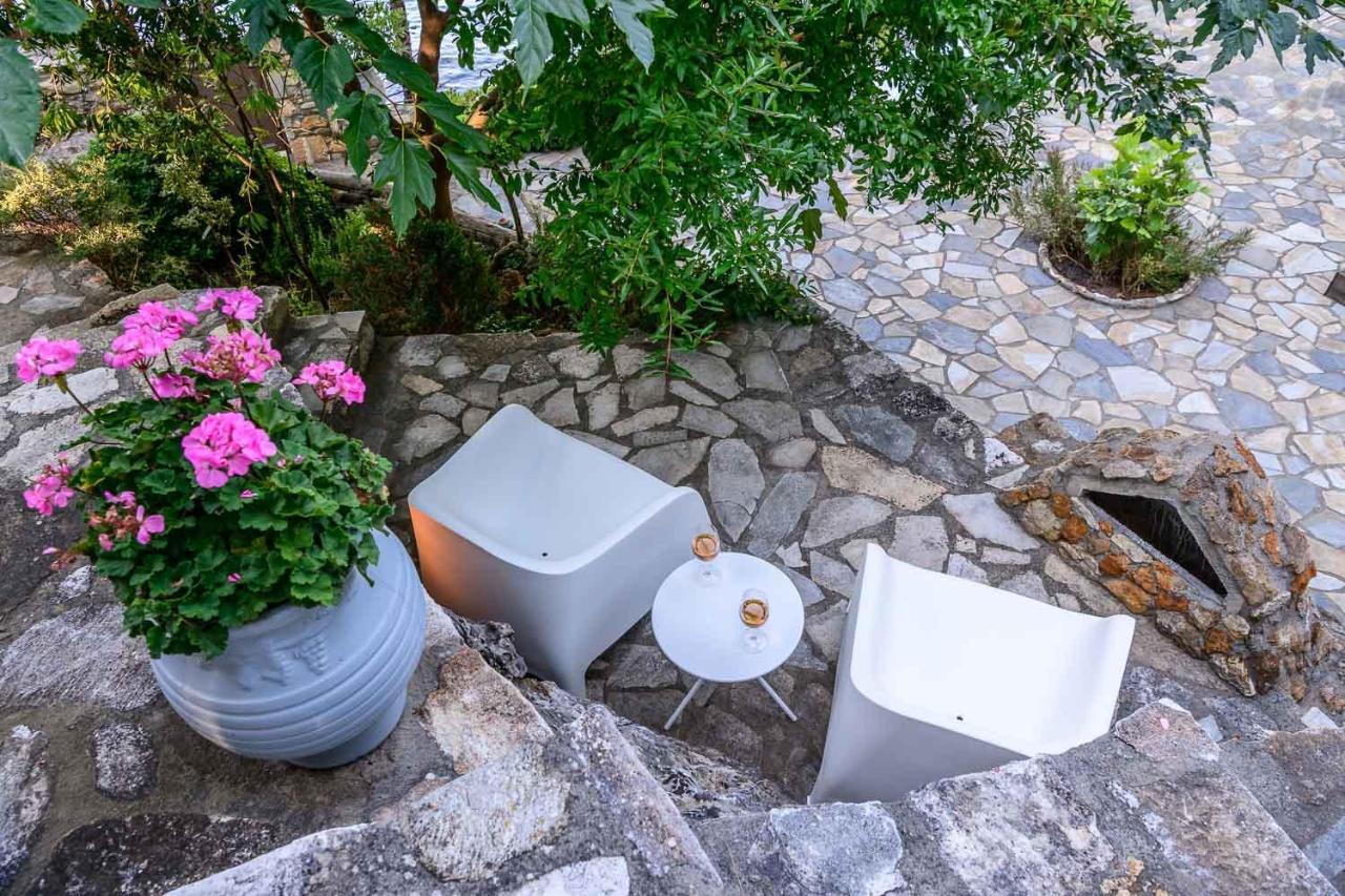 Amicasa Private Seaside Suite Pachis  Exterior foto