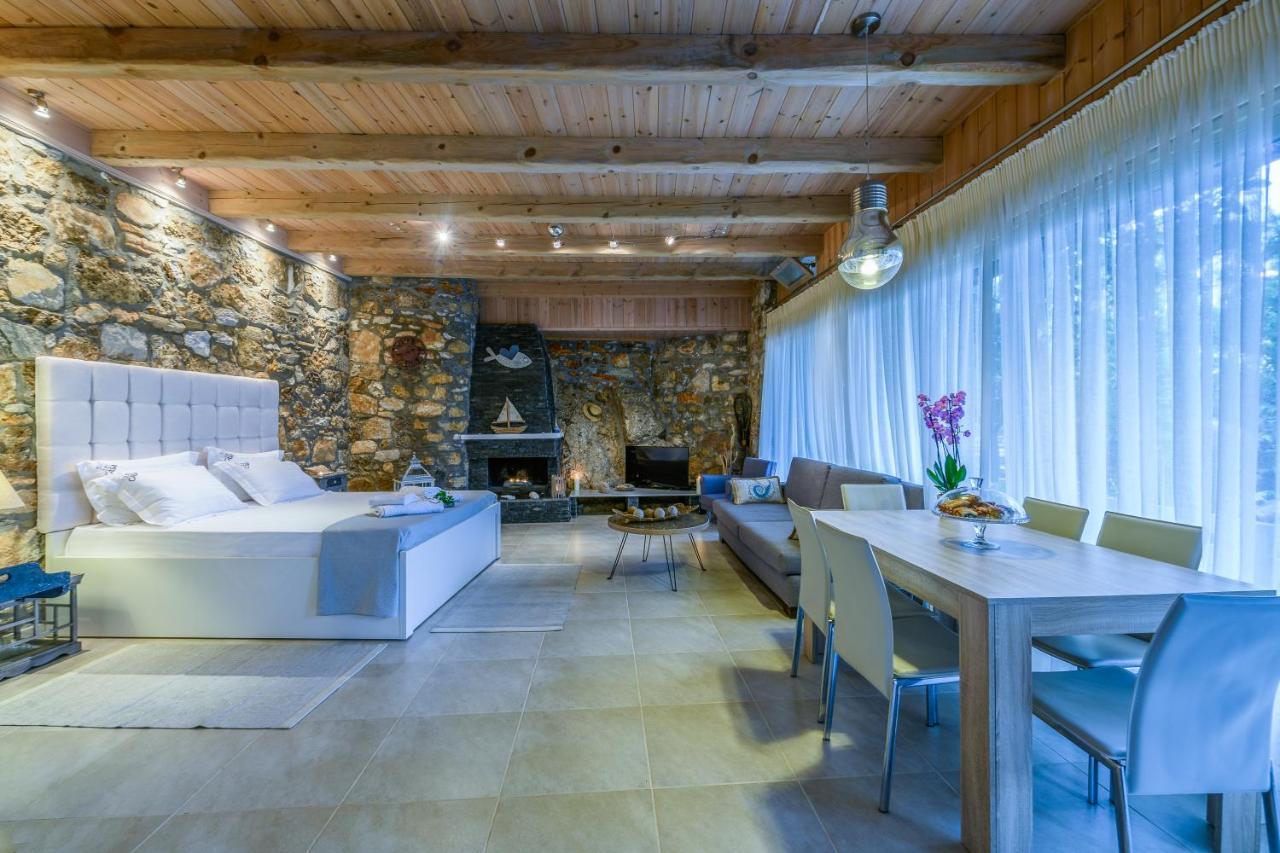 Amicasa Private Seaside Suite Pachis  Exterior foto