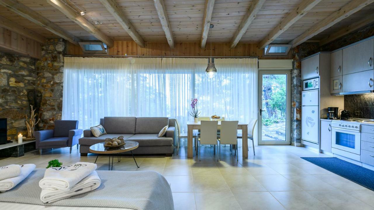 Amicasa Private Seaside Suite Pachis  Exterior foto